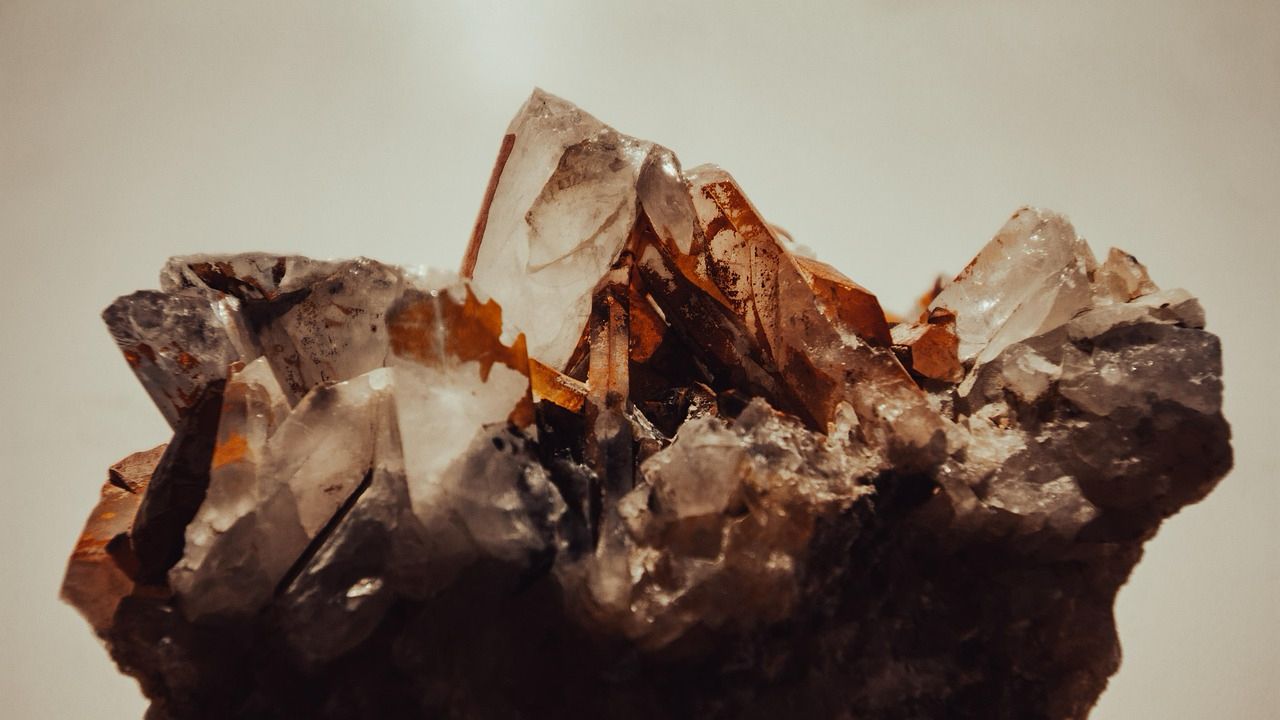 Smoky Quartz – The Detox Crystal You Didn’t Know You Needed