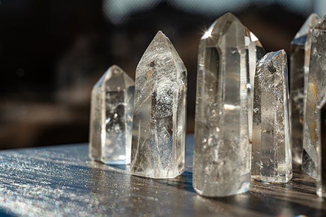 The Healing Power of Clear Quartz: Why Quartz Stone Is the Crystal of Clarity
